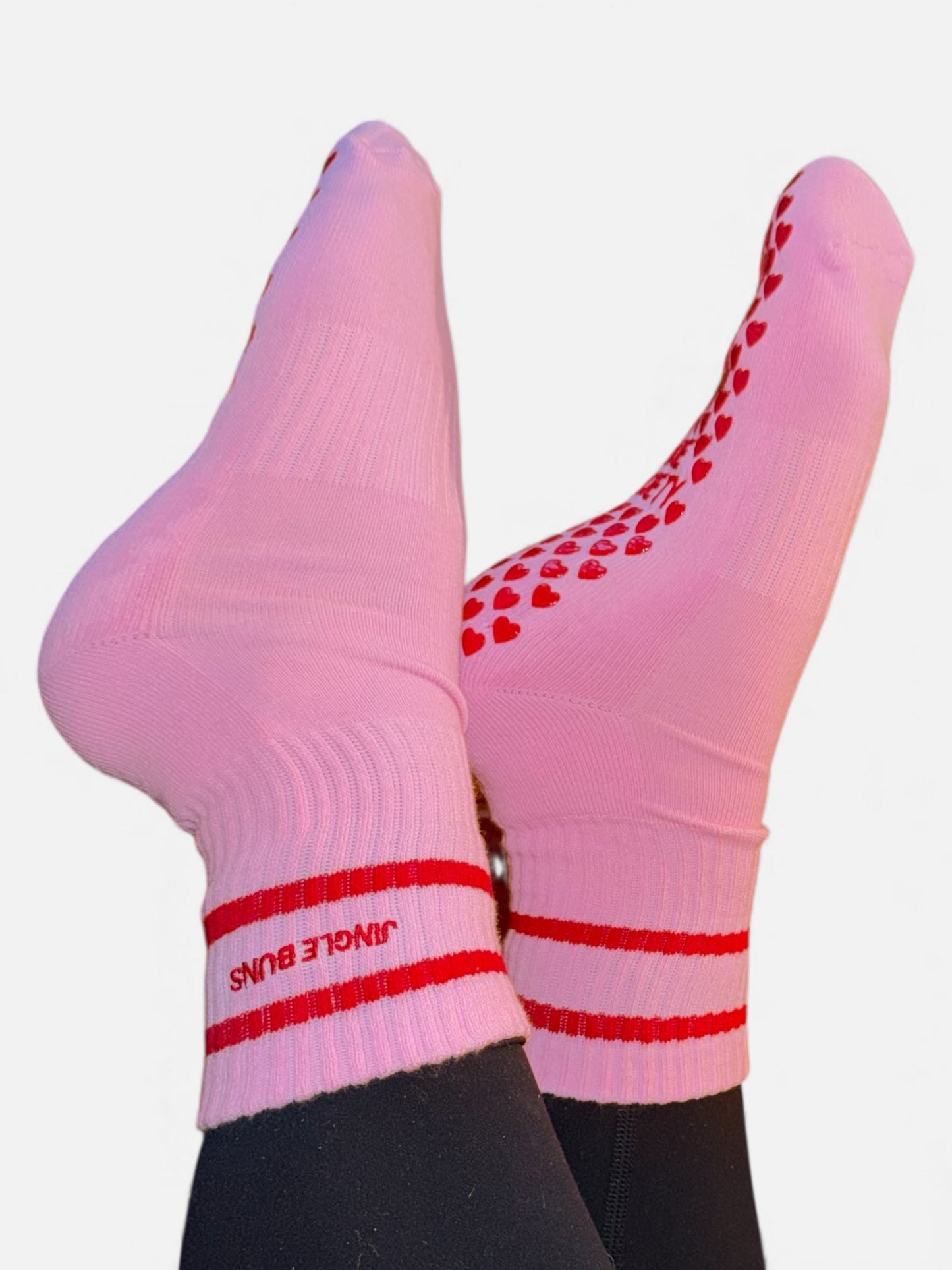 💕 JINGLE BUNS – Pink Holiday Grip Crew Socks
